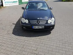 Schwarz Gebraucht 2002 Mercedes CLK200 Coupé | 3.900 €