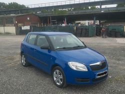 Blau Gebraucht 2009 Skoda Fabia Style Limousine | 3.200 € (Fairer Preis)