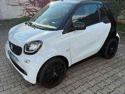 Weiß Gebraucht 2019 Smart ForTwo Cabrio Cabrio | 17.500 € (Etwas zu teuer)