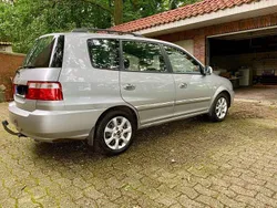 Silber Gebraucht 2004 Kia Carens EX Van / Kleinbus | 1.490 € (Superpreis)