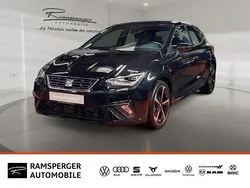 Schwarz (midnight schwarz metallic) Gebraucht 2024 Seat Ibiza FR Limousine | 21.930 € (Fairer Preis)