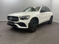 Weiß Gebraucht 2020 Mercedes GLC300e AMG line SUV | 37.999 € (Guter Preis)
