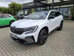 Perlmuttweiß metallic Gebraucht 2023 Renault Austral Techno Esprit Alpine SUV | 29.980 € (Guter Preis)