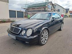 Schwarz Gebraucht 2000 Mercedes CLK230 Avantgarde Coupé | 2.800 € (Fairer Preis)