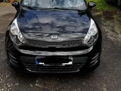 Schwarz Gebraucht 2017 Kia Rio 2 Kleinwagen | 7.500 € (Guter Preis)