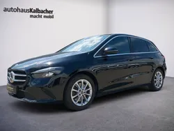 Schwarz Gebraucht 2021 Mercedes B250 Business Van / Kleinbus | 24.999 € (Guter Preis)