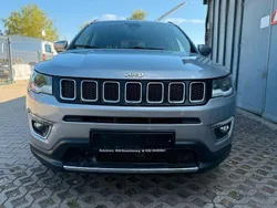 Grau Gebraucht 2020 Jeep Compass Limited SUV | 14.990 € (Fairer Preis)