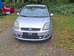 Grau Gebraucht 2008 Ford Fiesta Kleinwagen | 500 € (Guter Preis)