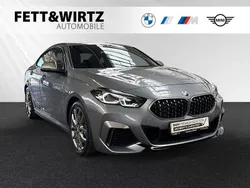 Skyscraper grau metallic Gebraucht 2024 BMW M235 Comfort Edition Limousine | 38.800 € (Guter Preis)