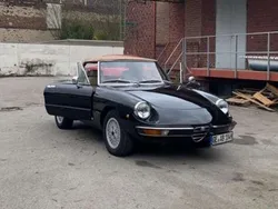 Schwarz Gebraucht 1975 Alfa Romeo Spider Cabrio | 24.900 €