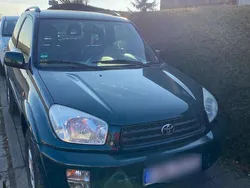 Grün Gebraucht 2001 Toyota RAV4 SUV | 7.300 €