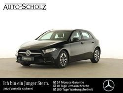 Schwarz Gebraucht 2022 Mercedes A180 Business Limousine | 22.436 € (Superpreis)