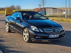 Schwarz Gebraucht 2010 Mercedes E200 Cabrio | 10.900 € (Fairer Preis)