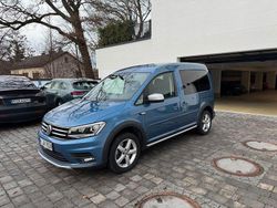 Blau Gebraucht 2016 VW Caddy Van / Kleinbus | 20.900 € (Etwas zu teuer)