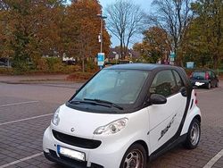 Weiß Gebraucht 2010 Smart ForTwo Coupé Coupé | 2.500 € (Guter Preis)