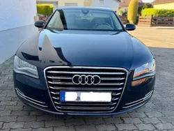 Blau Gebraucht 2011 Audi A8 Ambiente Limousine | 23.500 € (Fairer Preis)