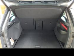 Grau Gebraucht 2024 Skoda Karoq Selection SUV | 27.599 € (Guter Preis)