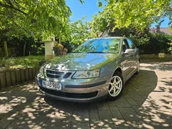 Grau Gebraucht 2003 Saab 9-3 Limousine | 1.600 €