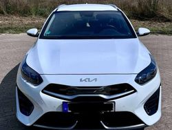 Weiß Gebraucht 2023 Kia Ceed Sportswagon Spirit Kombi | 23.650 € (Guter Preis)