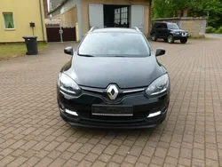 Schwarz Gebraucht 2016 Renault Mégane III LIMITED Limousine | 6.990 € (Guter Preis)