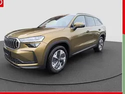 Gold Neu 2025 Skoda Kodiaq Selection SUV | 46.950 € (Fairer Preis)