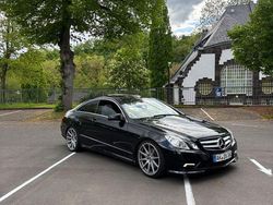 Schwarz Gebraucht 2011 Mercedes 350 Coupé | 13.800 € (Guter Preis)