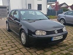 Schwarz Gebraucht 2000 VW Golf IV Edition Limousine | 4.900 €