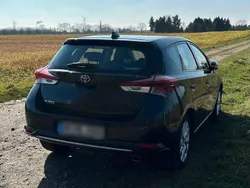 Schwarz Gebraucht 2018 Toyota Auris Executive Limousine | 12.000 € (Fairer Preis)