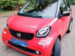 Rot Gebraucht 2016 Smart ForTwo Cabrio Cabrio | 14.300 €