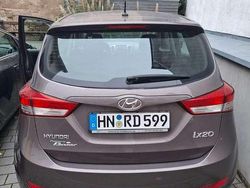 Grau Gebraucht 2012 Hyundai ix20 Classic Kleinwagen | 4.250 € (Fairer Preis)