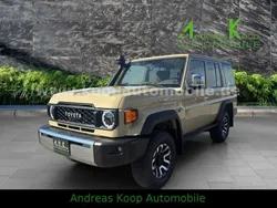 Beige Neu 2025 Toyota Land Cruiser SUV | 89.980 €