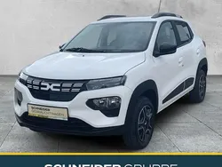 Kaolinweiß Gebraucht 2023 Dacia Spring Essentiel Kleinwagen | 13.500 € (Etwas zu teuer)