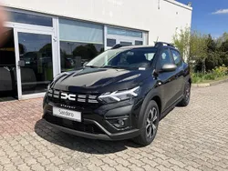 Schwarz Gebraucht 2023 Dacia Sandero Expression Kleinwagen | 19.199 € (Fairer Preis)