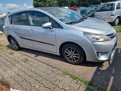 Silber Gebraucht 2015 Toyota Verso Skyview Edition Van / Kleinbus | 4.800 € (Fairer Preis)