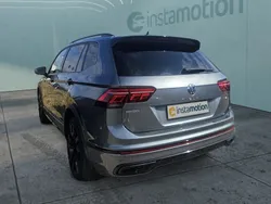 Grau Gebraucht 2022 VW Tiguan Allspace R-line SUV | 32.090 € (Fairer Preis)