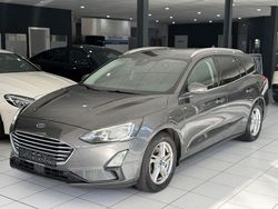 Grau Gebraucht 2019 Ford Focus Limousine | 11.290 € (Guter Preis)