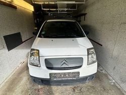 Weiß Gebraucht 2004 Citroën C2 Kleinwagen | 700 € (Guter Preis)
