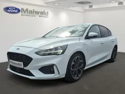 Frostweiß Gebraucht 2019 Ford Focus ST-Line Limousine | 13.995 € (Fairer Preis)