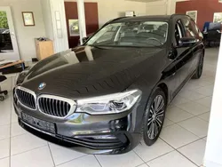 Black sapphire metallic Gebraucht 2018 BMW 530 Kombi | 26.975 € (Guter Preis)