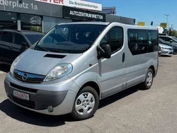 Silber Gebraucht 2013 Opel Vivaro Van | 18.900 € (Teuer)