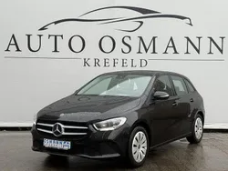 Nachtschwarz unilack Gebraucht 2022 Mercedes B250e Van / Kleinbus | 22.500 € (Guter Preis)
