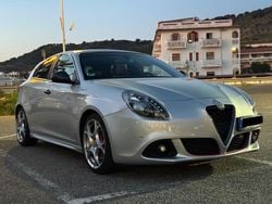 Silber Gebraucht 2014 Alfa Romeo Giulietta Quadrifoglio Verde Kleinwagen | 13.950 €