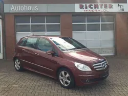Rot Gebraucht 2007 Mercedes B200 Van / Kleinbus | 3.990 € (Superpreis)