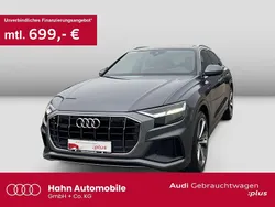 Grau Gebraucht 2021 Audi Q8 S-Line SUV | 63.830 € (Etwas zu teuer)