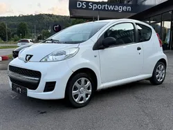 Weiß Gebraucht 2009 Peugeot 107 Filou Kleinwagen | 999 € (Guter Preis)