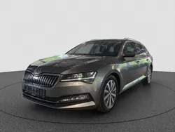 Grau Gebraucht 2023 Skoda Superb Style Limousine | 29.490 € (Fairer Preis)
