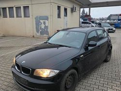 Schwarz Gebraucht 2011 BMW 118 Kleinwagen | 5.190 € (Fairer Preis)