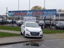 Weiß Gebraucht 2015 Peugeot 208 Active Kleinwagen | 5.899 € (Fairer Preis)
