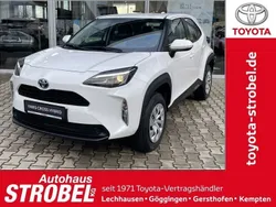 Schneeweiß Neu 2025 Toyota Yaris Cross Business Edition SUV | 24.380 €