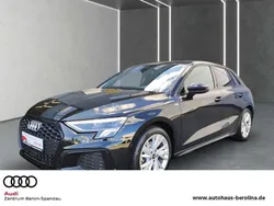 Mythosschwarz metallic Gebraucht 2024 Audi A3 S-Line Limousine | 33.888 € (Guter Preis)